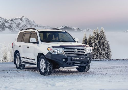 RIVAL4x4 hliníkový přední nárazník s držákem navijáku a LED světly pro Toyota Land Cruiser 200, 2006-2015