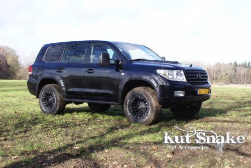 Rozšiřovací plastové lemy blatníků Kut Snake pro Toyota Land Cruiser 200