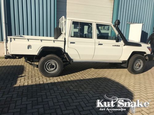 Rozšiřovací plastové lemy blatníků Kut Snake pro Toyota Land Cruiser 79 Pick-Up (double cab)