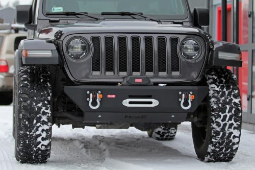 MorE4x4 Ocelový krátký přední nárazník s lištou pro výhružník Jeep Wrangler JL (2018+), všechny motory